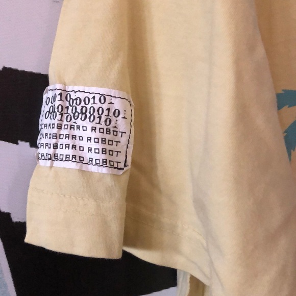 Cardboard Robot yellow XL T-shirt - Picture 3 of 3